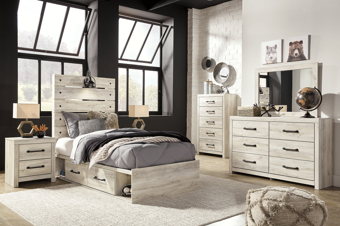 Cambeck Queen Panel Bed with 4 Storage Drawers
