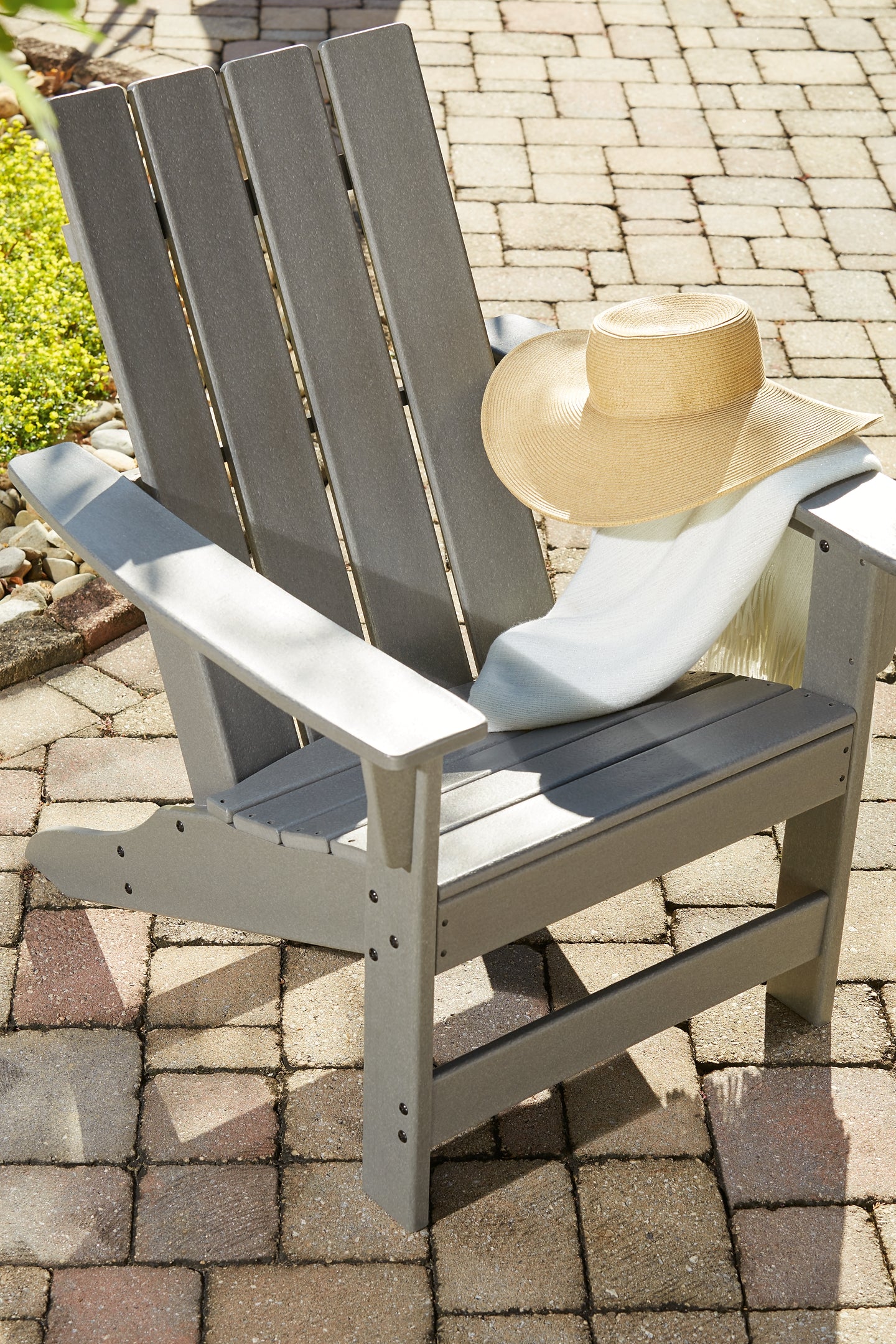 Ashley Express - Visola Outdoor Chair with End Table